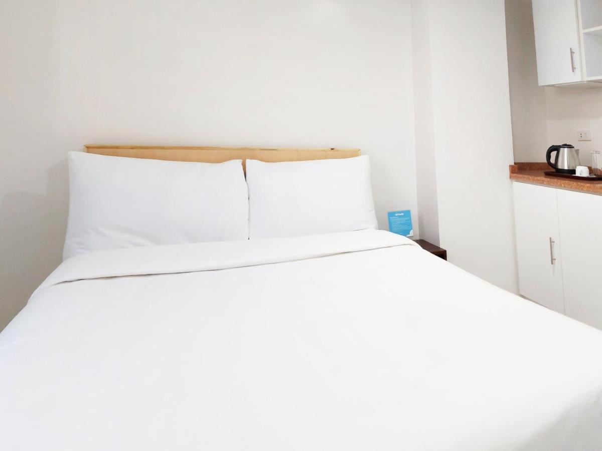 Airobedz Makati - A Value Hotel Manila Eksteriør bilde